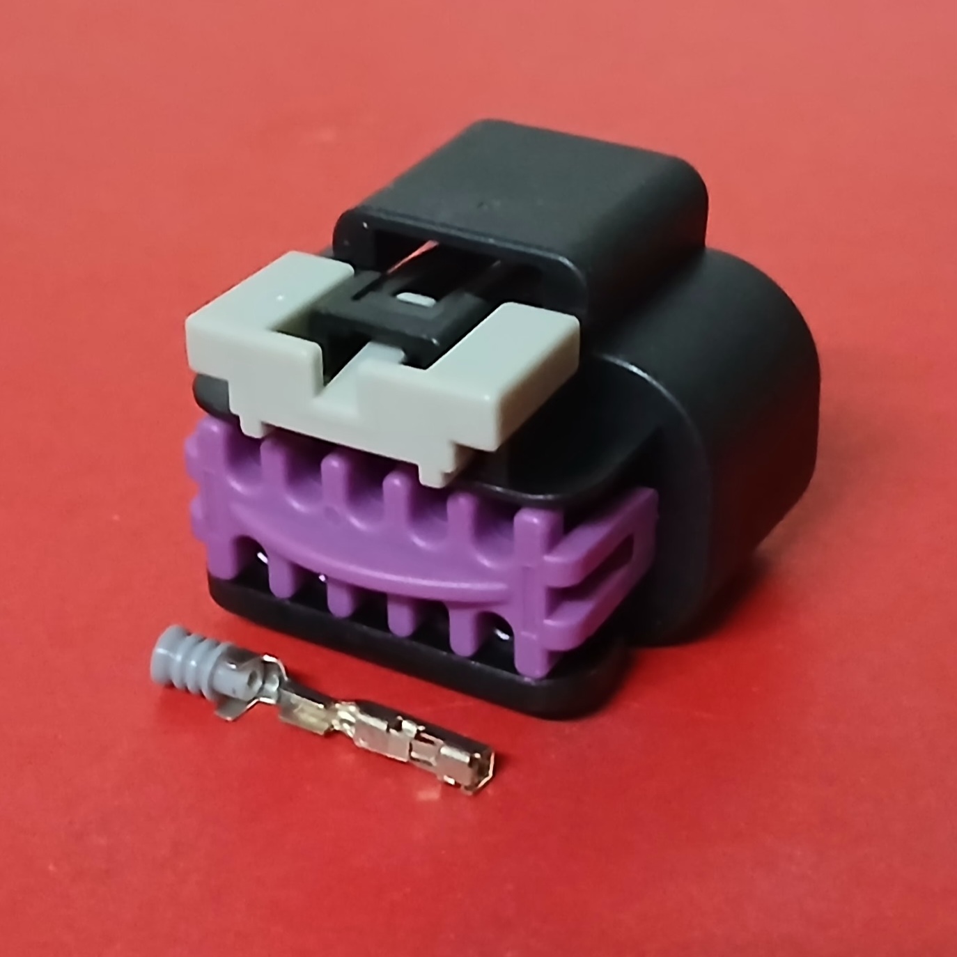 10 พิน ดำ/ม่วง ลิ้นเร่ง ISUZU #6847