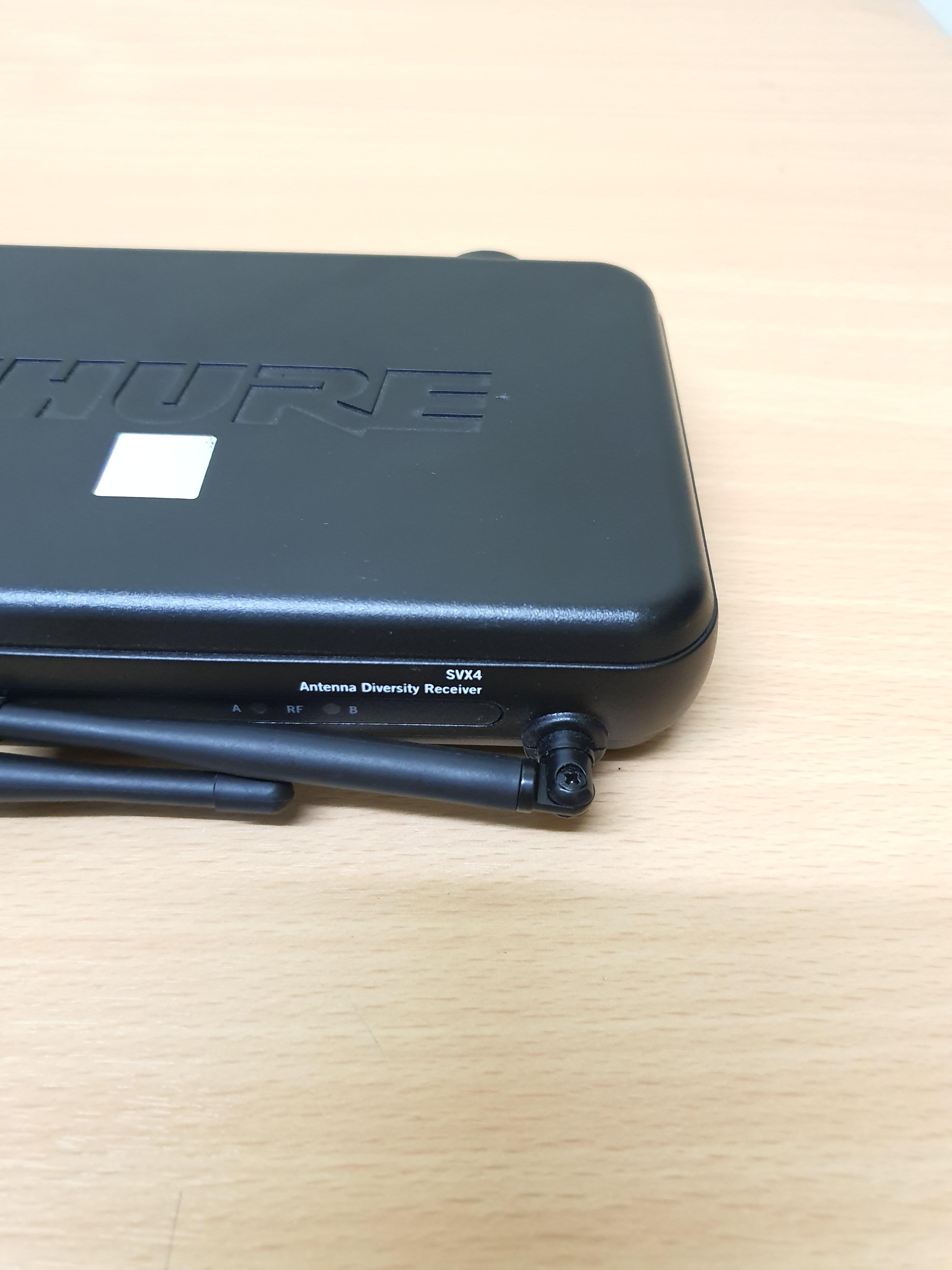 ไมโครโฟนไร้สายมือสอง SHURE SVX4/PG58 มหาจักรแท้ๆ
