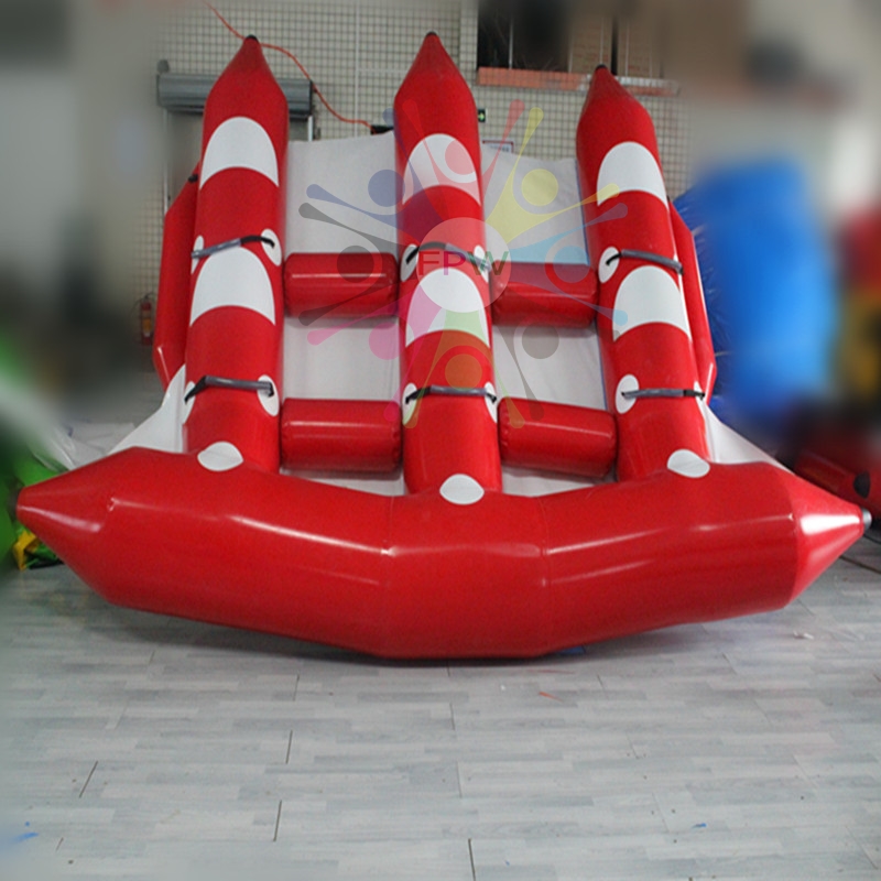 รายละเอียด Sport in Flatable Boats(เรือกล้วย) 6 ที่นั่ง ( FunParkworldthaland ) จำหนวนผู้เล่น 6 ที่นั่ง วัสดุ: 0.9mm PVC สีท่านสามารถกำหนดสีเองได้ สีฟ้า, สีขาว, สีเหลืองฯลฯ แพคเกจใส่กระเป๋าผ้าใบกันน้ำพีวีซี + กระเป๋าทอผ้า อุปกรณ์เสริม แถมฟรี! เครื่องปั๊มล