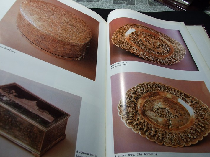 มรดกของไทย Thai Hertage From Ancient to Modern Artifices ปกแข็ง 108 หน้า