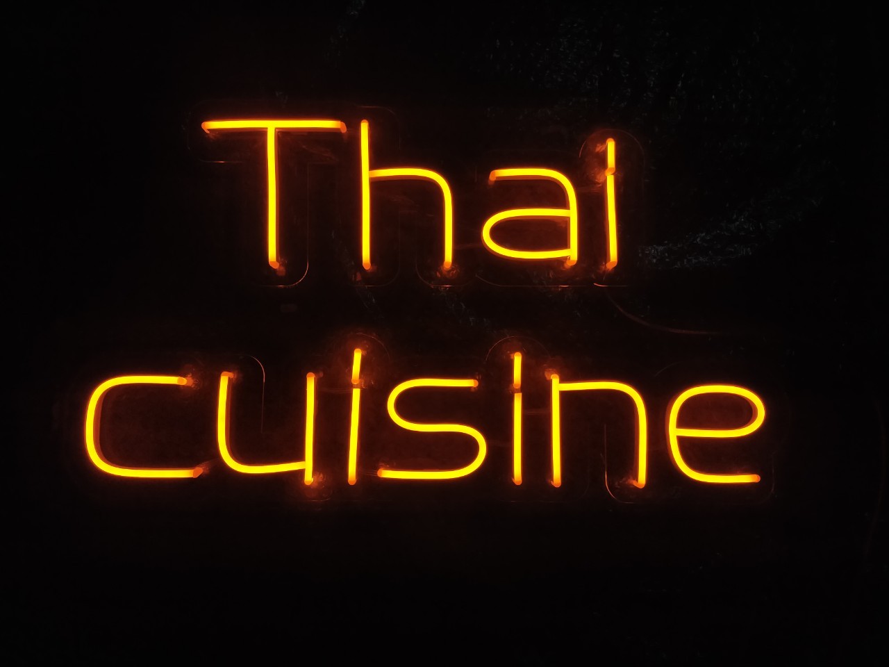 ไฟนีออน เฟค