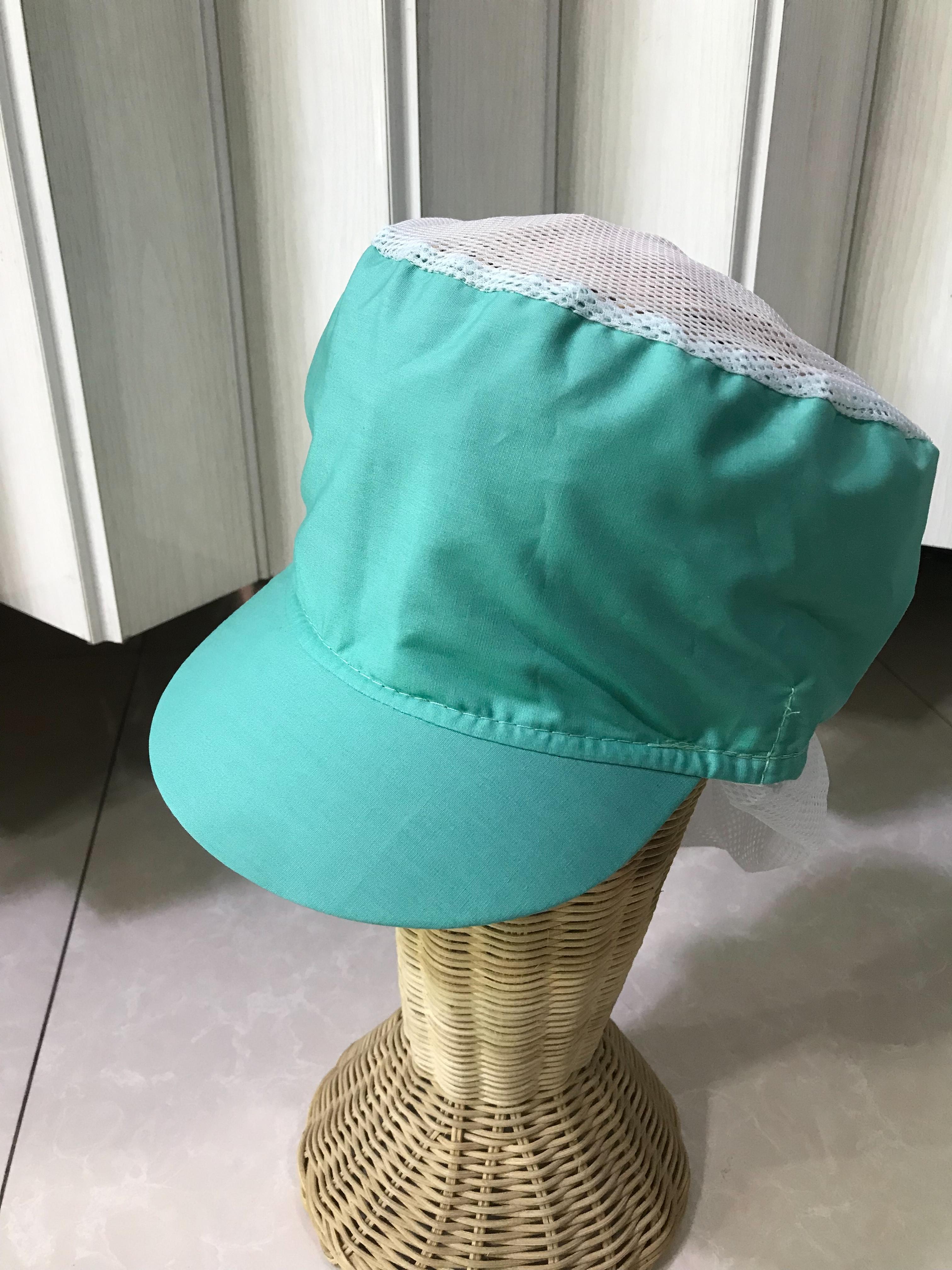 หมวกคลุมผมตาข่ายบน เสริมเน็ตท้ายทอย หมวกแม่ครัว หมวกโรงงาน หมวกคลุมผมเสริมเน็ต มีทั้งผ้าโซล่อนและผ้าโทเร