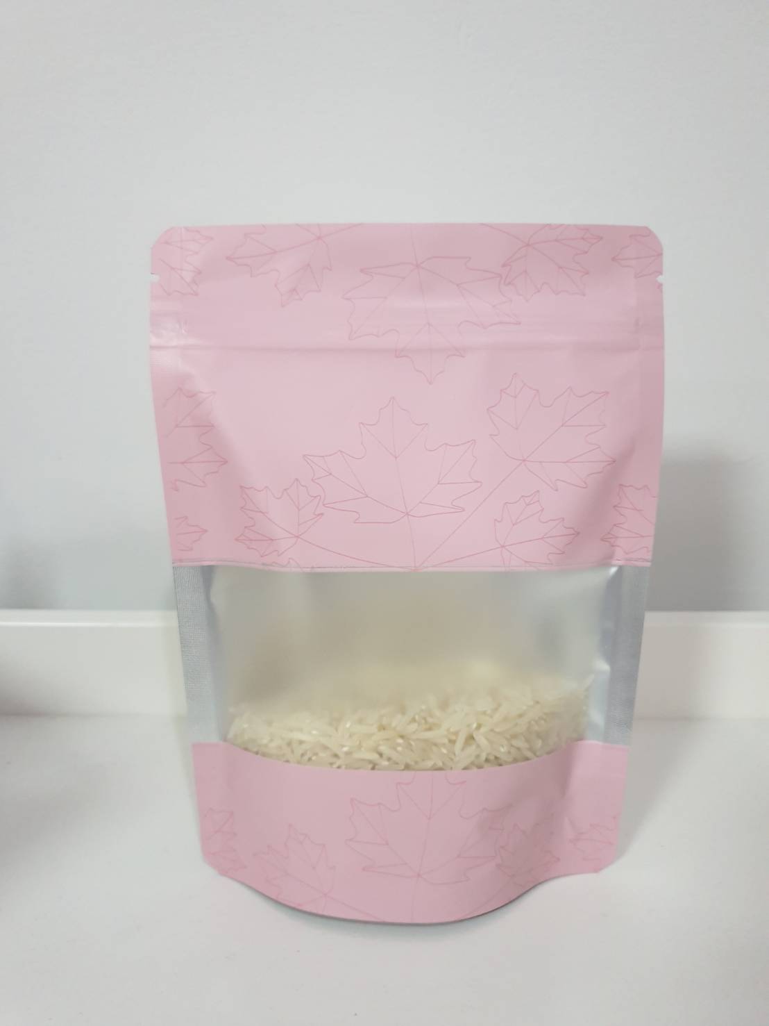 ถุงฟอยล์สีลายใบเมเปิ้ล หน้าต่างใส ซิปล็อคตั้งได้ (เมทัลไลท์)