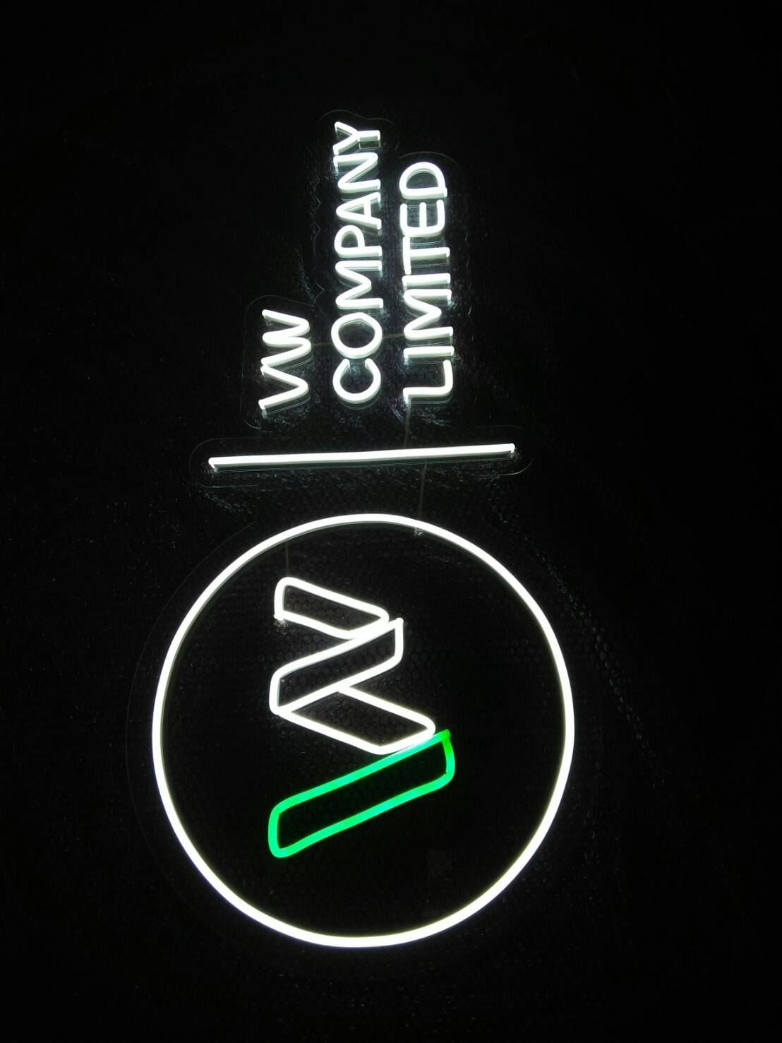 ป้ายไฟนีออนดัด - VW COMPANY LIMITED #ป้ายบริษัท