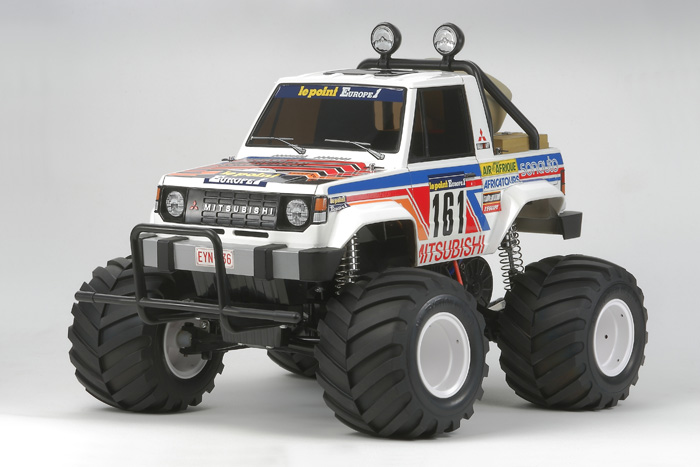Mitsubishi Montero Wheelie (CW-01).