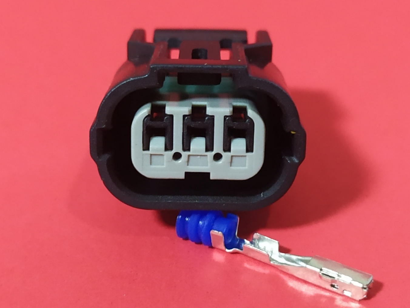 3 พิน ดำ/เทา (บ่ากลาง) #4739