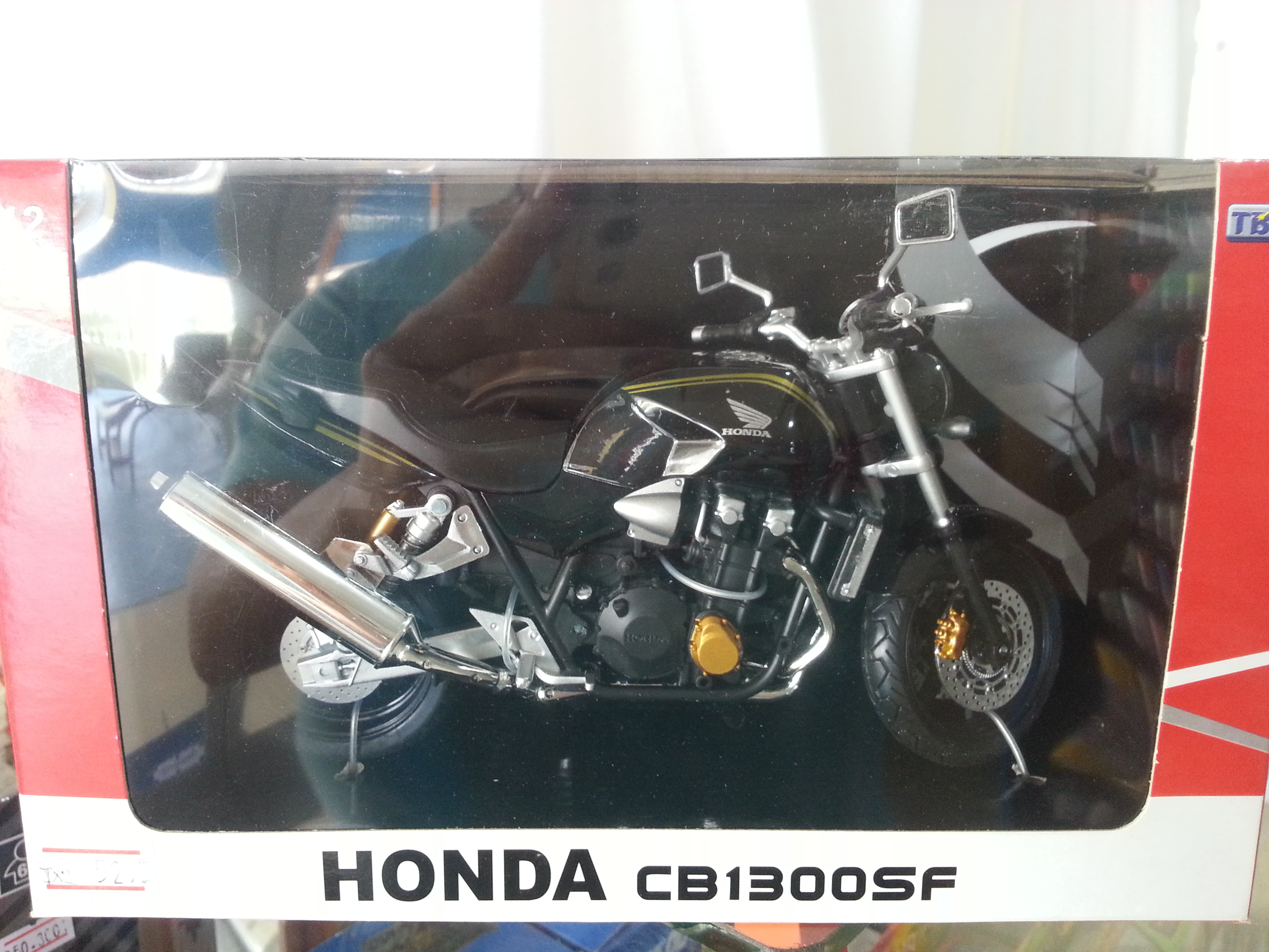 Honda CB1300SF.