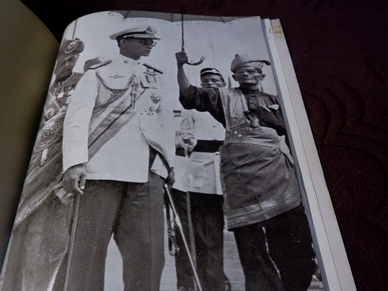 ประวัติเเละการเสด็จต่างประเทศ ของ พระบาทสมเด็จพระเจ้าอยู่หัว ภูมิพลอดุลยเดช