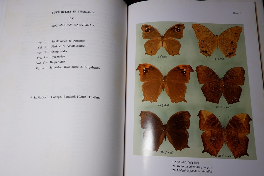 BUTTERFLIES IN THAILAND เล่ม 1-6 BY Bro.Amnuay Pinratana J.N.Eliot ปกเเข็ง 6 เล่ม