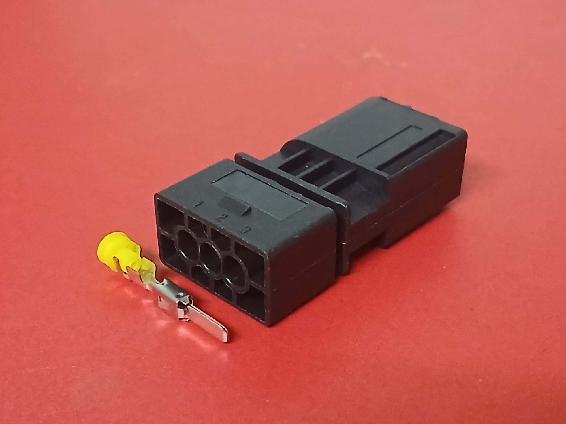 3 พิน Senser 2.8 มม Ford Mazda