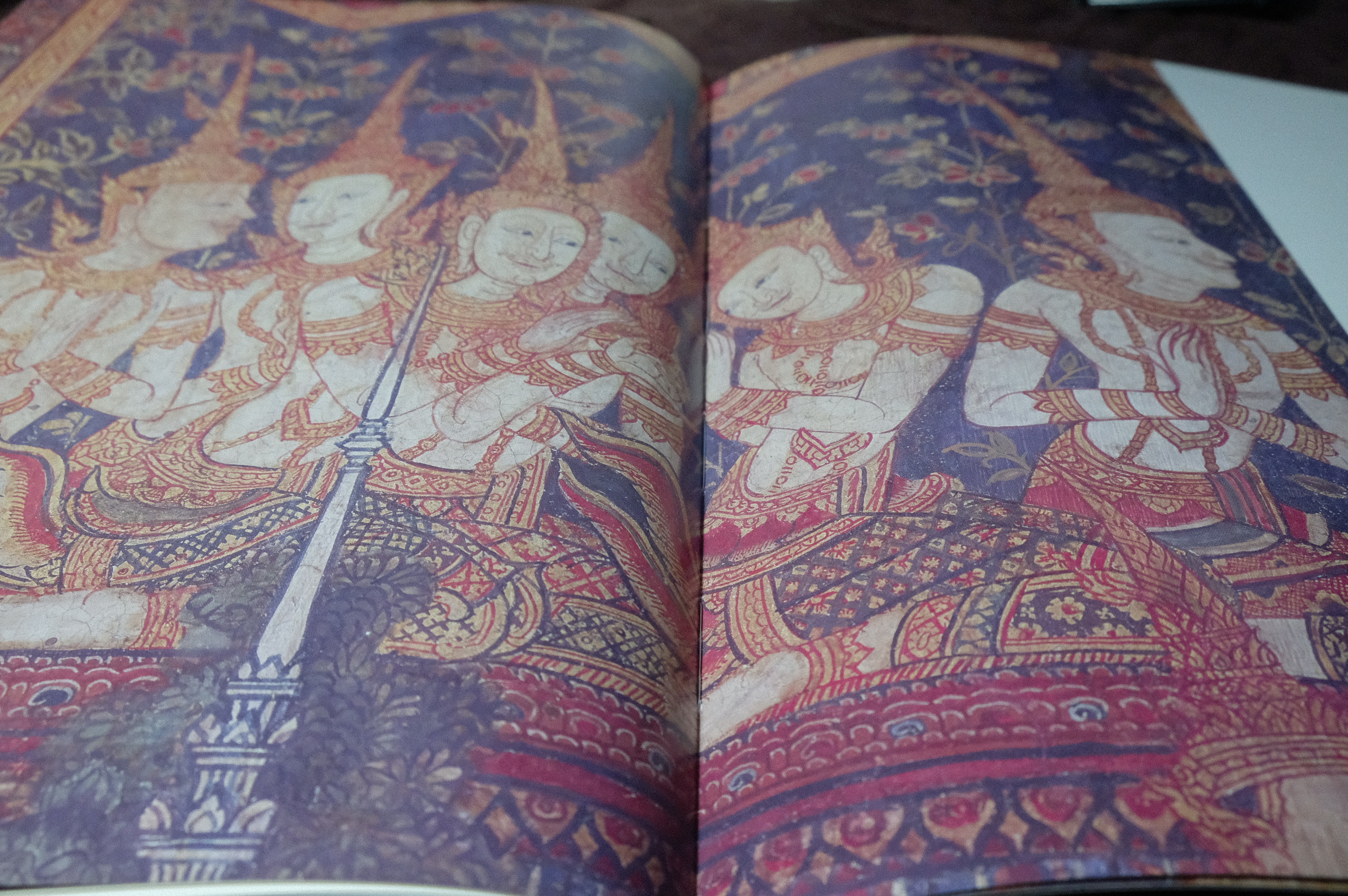 อนุรักษ์จิตรกรรมฝาผนัง พระที่นั่งพุทไธสวรรค์ โดย กรมศิลปากร ปกแข็ง 120 หน้า