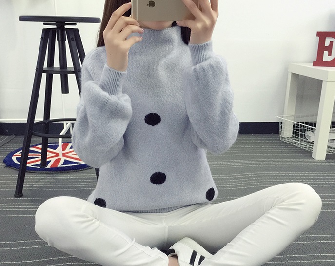 พร้อมส่ง - เสื้อไหมพรมแฟชั่นลายจุด ST211 (สีเทา)