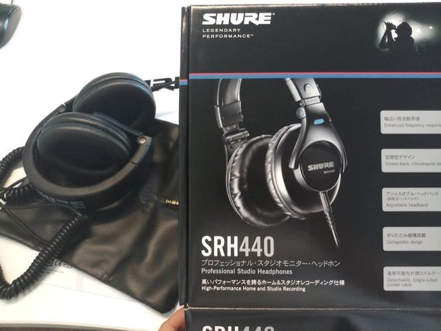 ฟังฟูลไซส์ Shure SRH440
