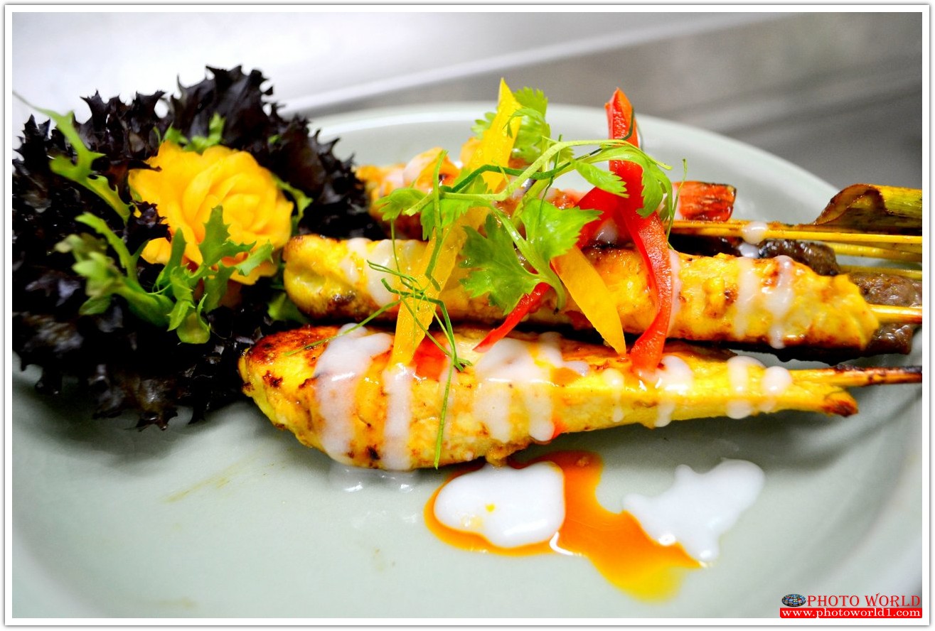 วอลเปเปอร์รูปภาพติดผนังสั่งทำ THAILAND (PHOTO STOCK) มีภาพให้เลือกกว่า 50,000 ภาพ ออกแบบกราฟฟิค หรือ รูปภาพตามที่ท่านกำหนด ในสไตล์ท่านเอง "custom made"