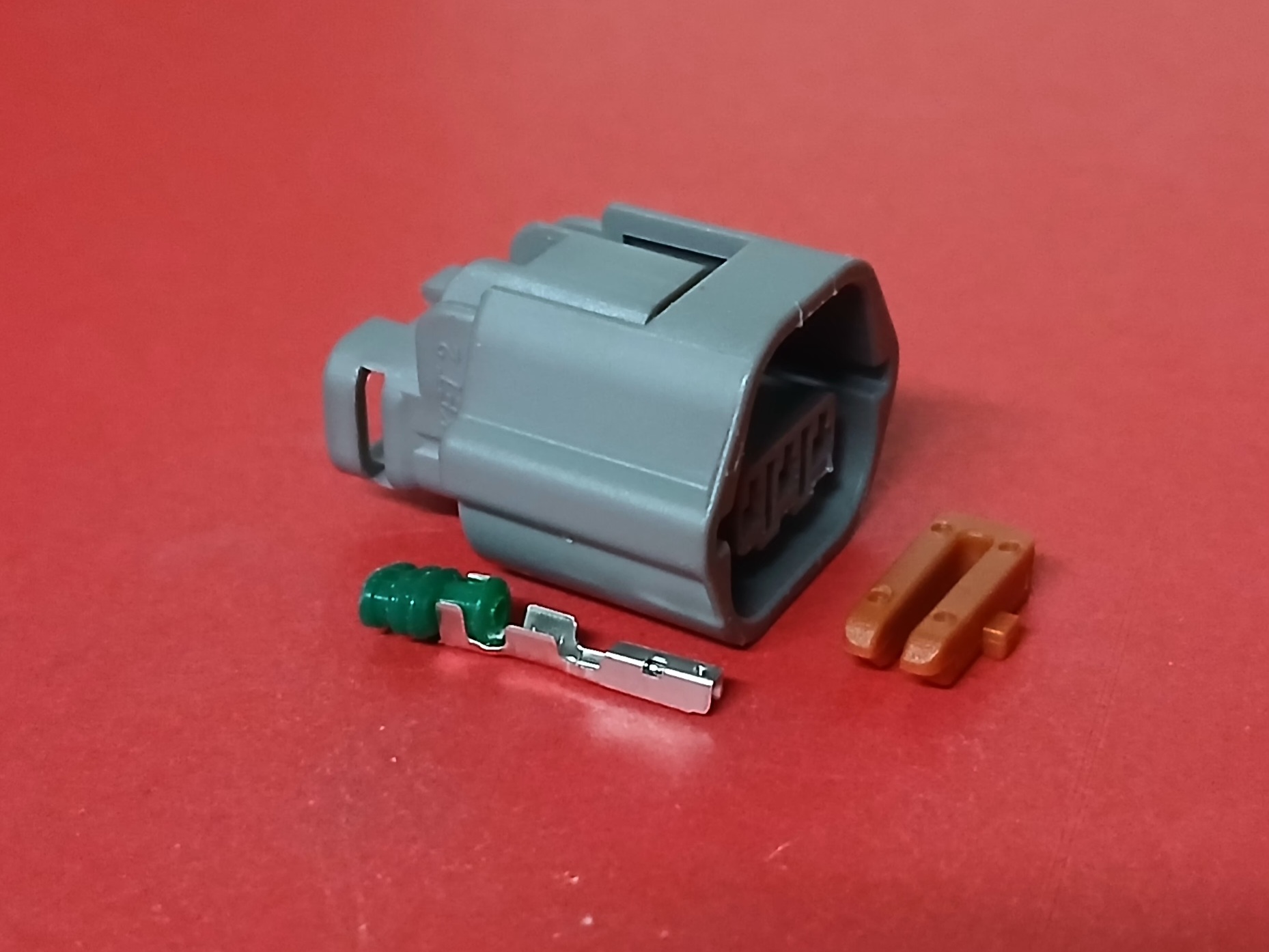 3 พิน เซนเซอร์เกียร์ Mitsubishi ร่องบน #8732