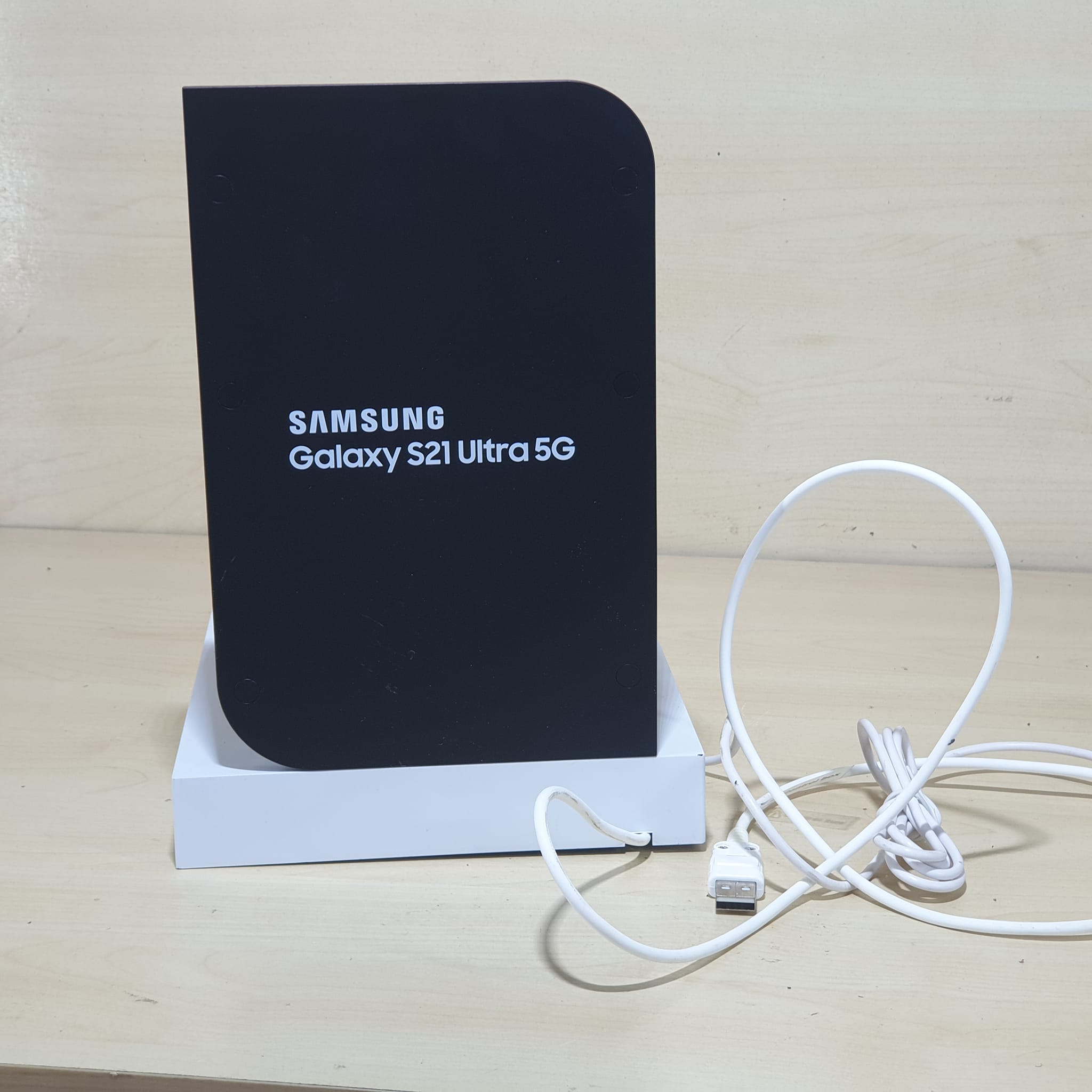แท่นโชว์ ชาร์จแบต ตามบูธ แบบusb-c