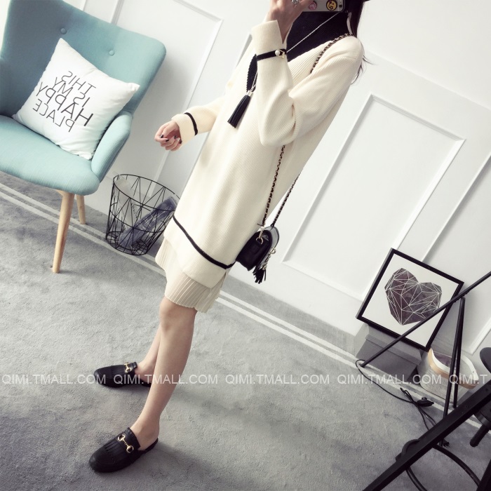 พรีออเดอร์ - เดรสไหมพรม Pre - DT119 (สีครีม)