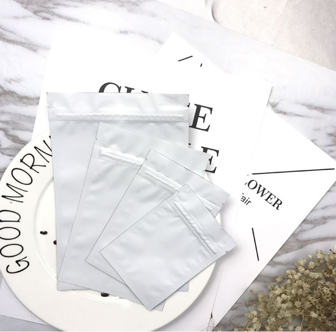 ถุงซิปล็อคตั้งไม่ได้ (ก้นแบน) - ฟอยล์สี (เมทัลไลท์)