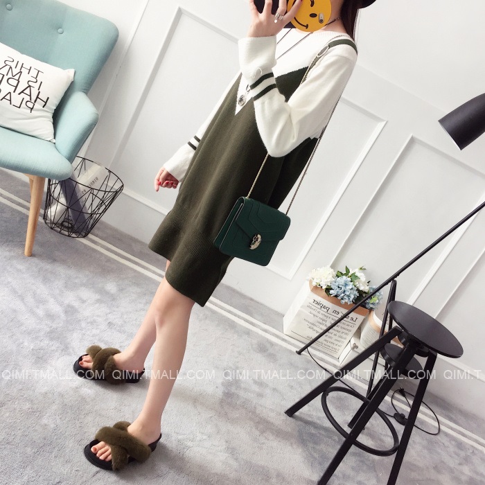 พรีออเดอร์ - เดรสไหมพรม Pre - DT128 (สีเขียวขี้ม้า)