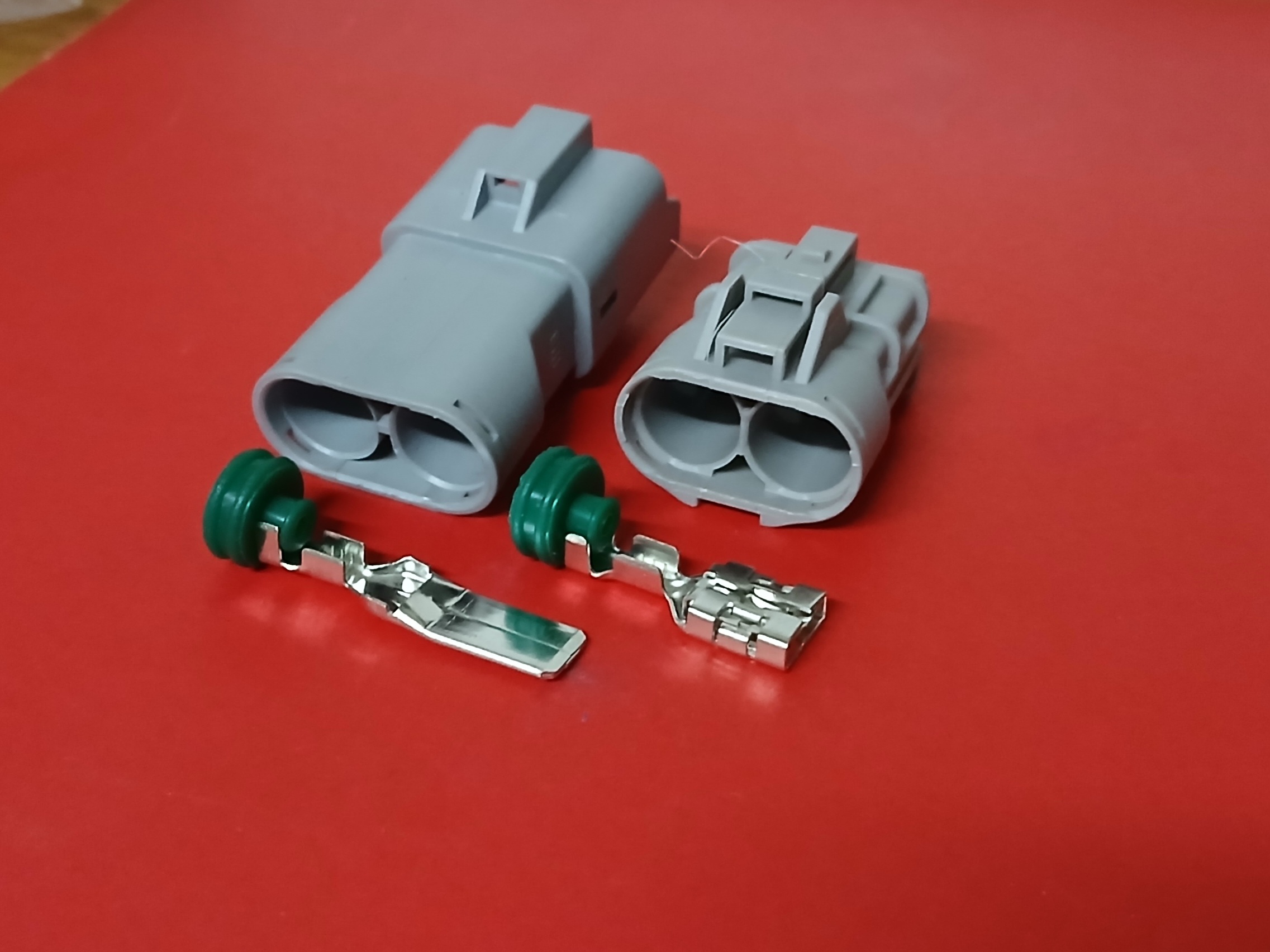 2 พิน เทา 9.5 มม. #4220