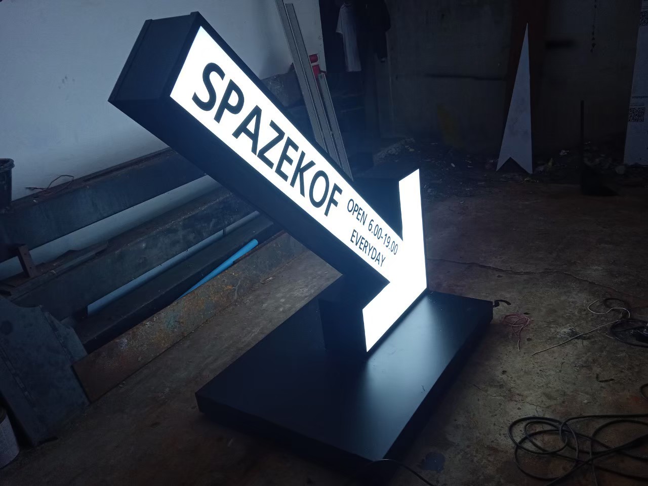 งานป้ายกล่องไฟ