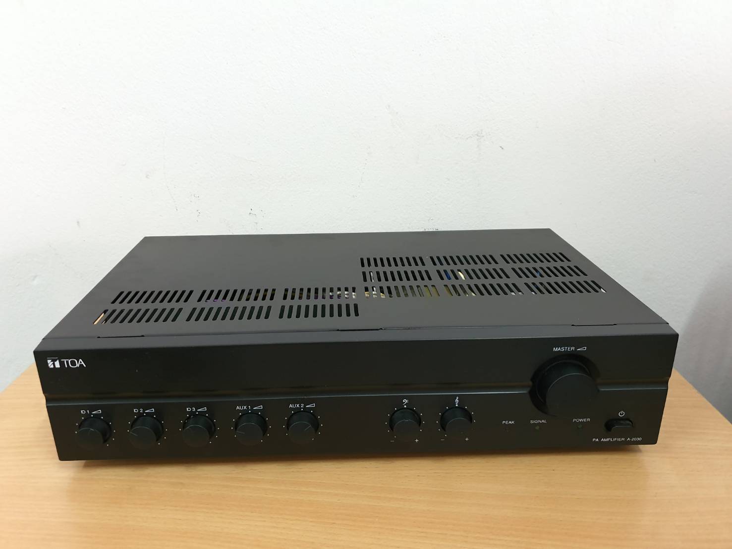 TOA A-2030(30W) Mixer Power Amplifier เครื่องขยายเสียง เครื่องเสียง จาก toa 30 วัตต์