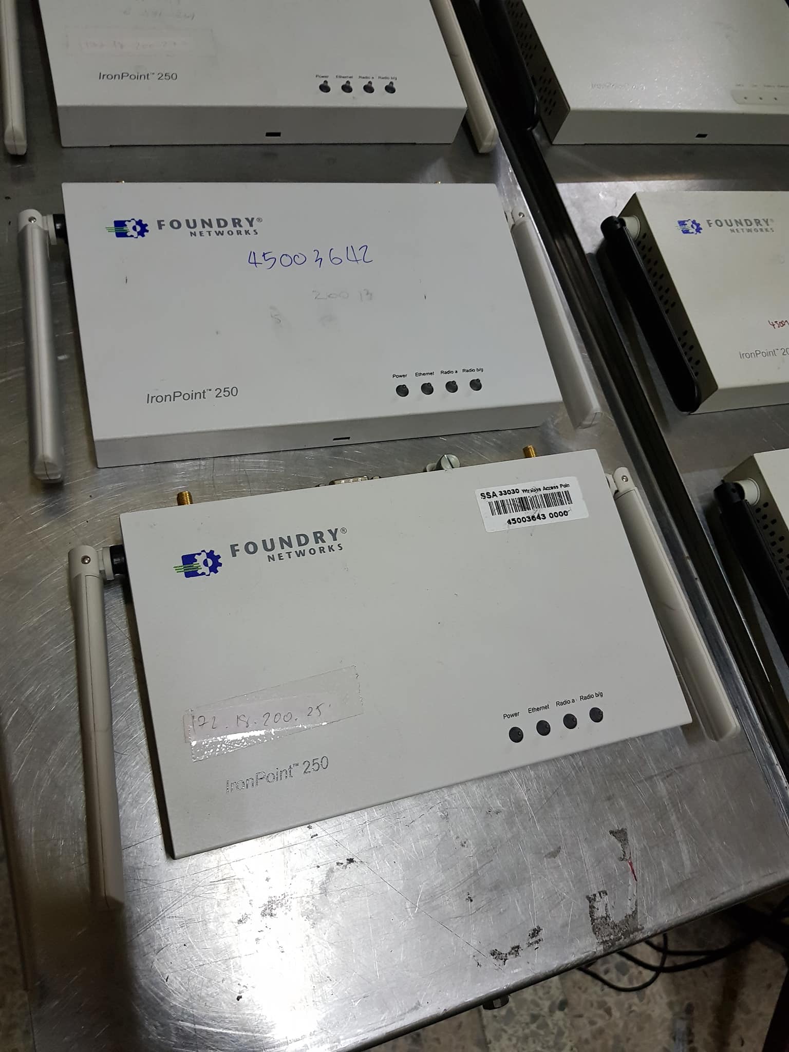 Foundry networks lronpoint 200
