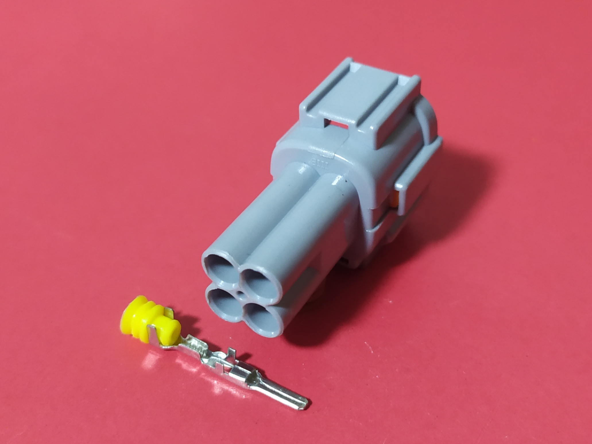 4 พิน เทา Nissan (ตัวผู้) #1171