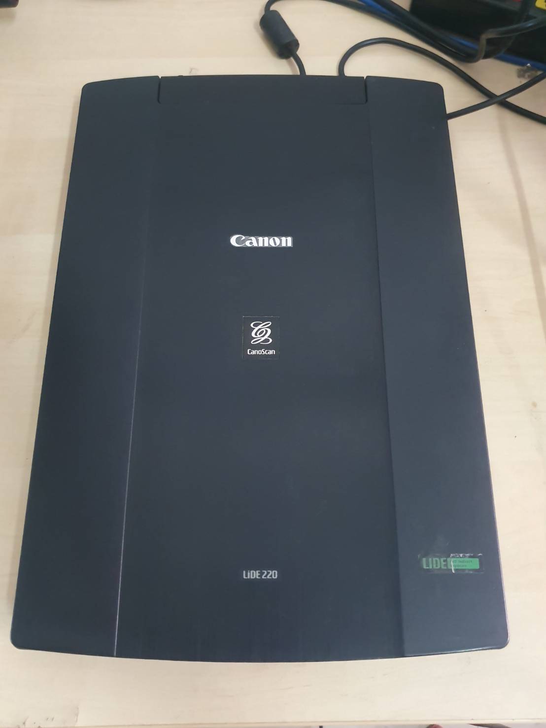 SCANNER (สแกนเนอร์) CANON LIDE 220 มือสอง