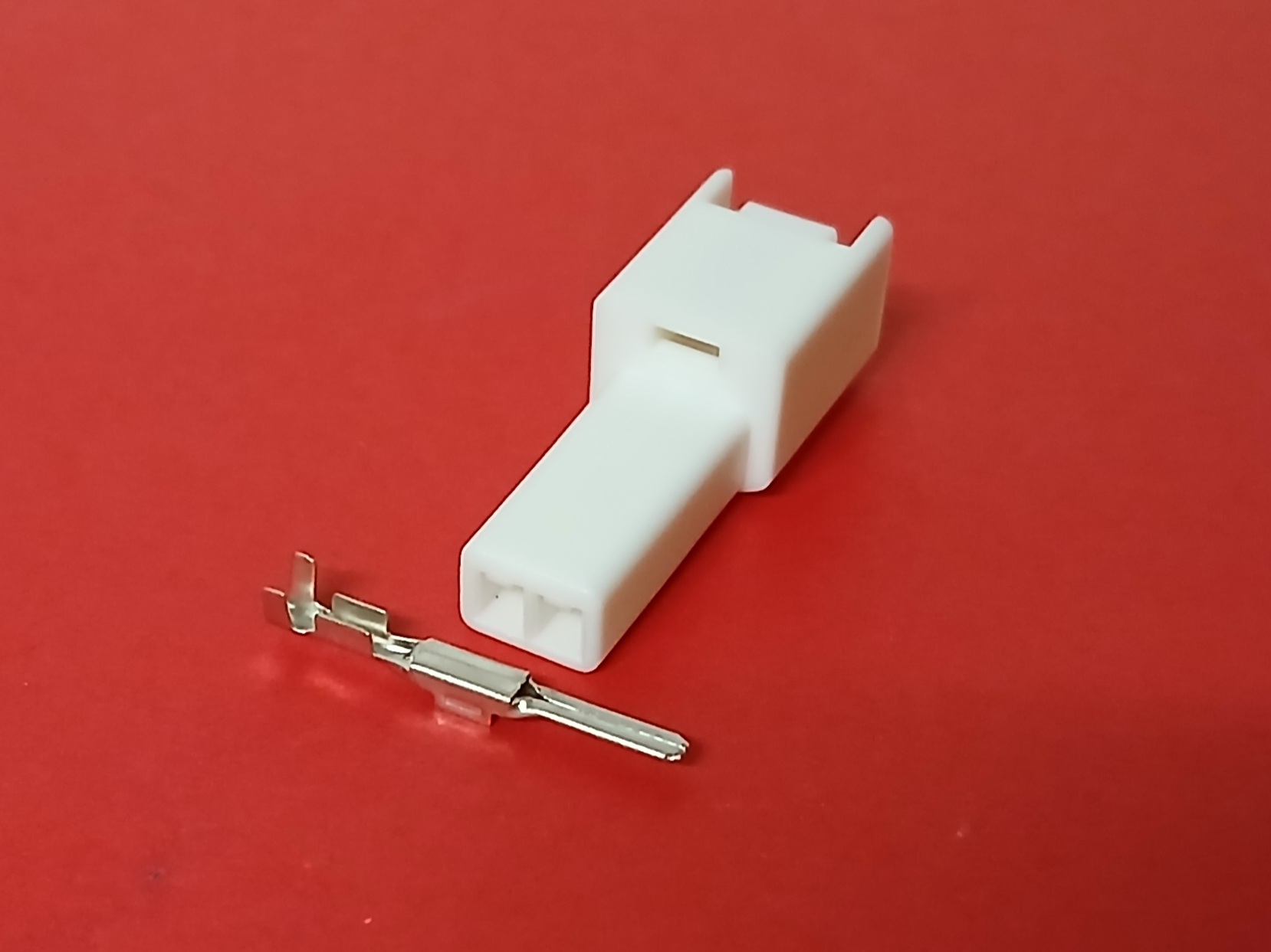 2 พิน ขาว ช่องจุดบุหรี่ Toyota #12498