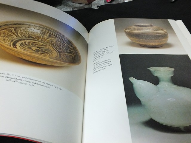 The Suan Pakkad Palace Collection (พระราชวังสวนผักกาด) หนา 133 หน้า ปี 2534
