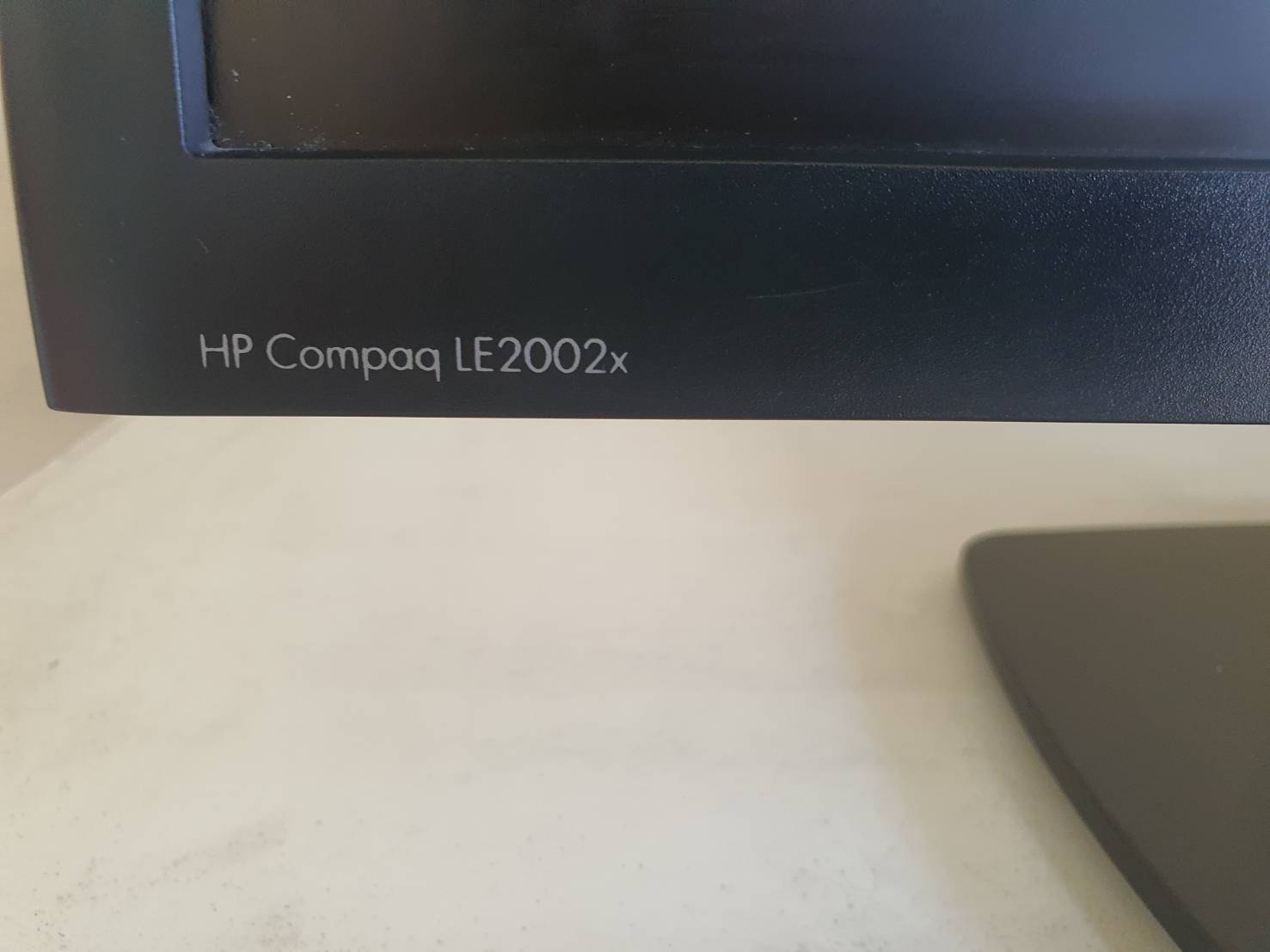 จอ LED 20 นิ้ว HP รุ่น LE2002x 20-inch LED Backlit LCD Monitor