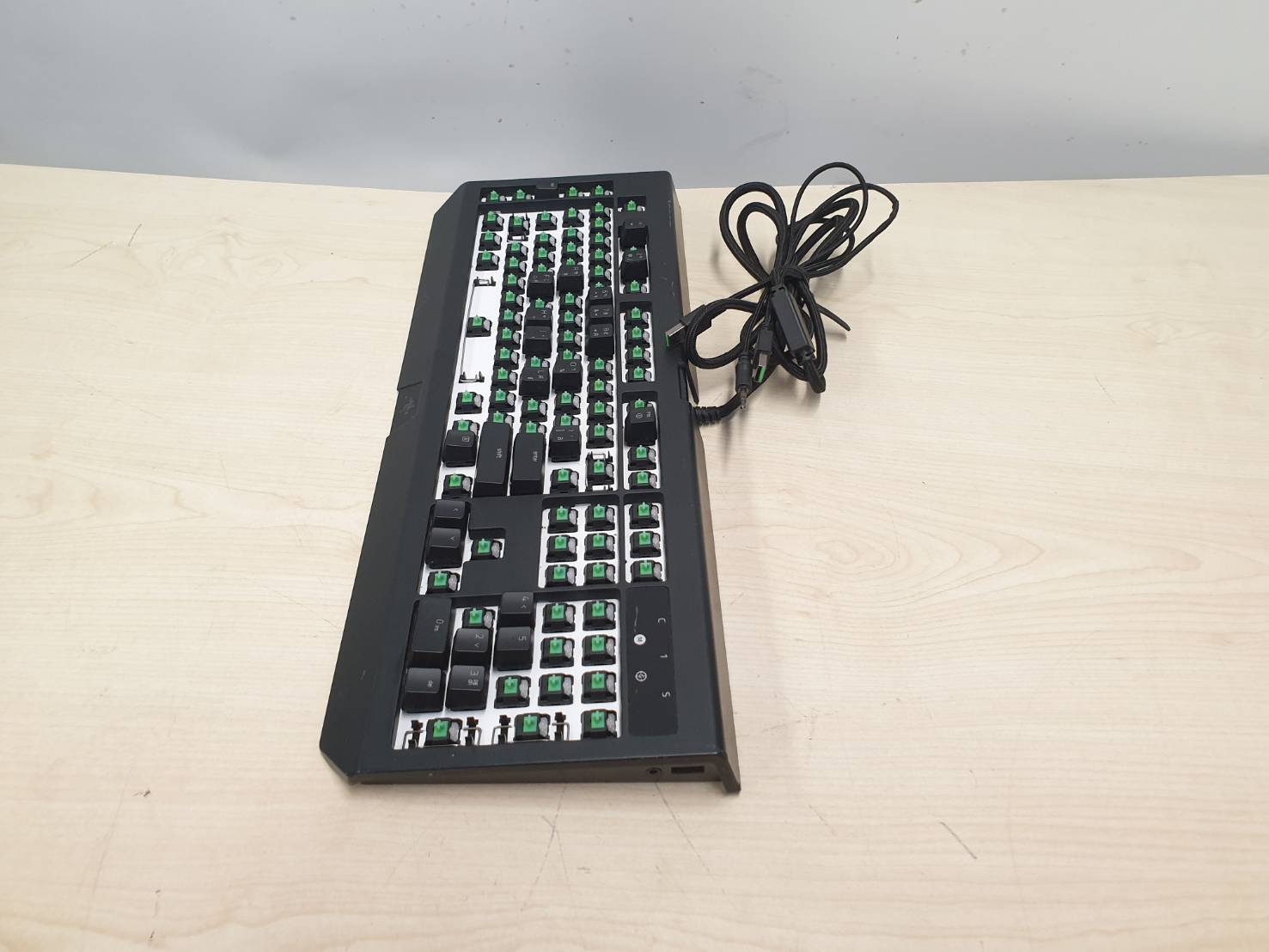 ฺฺฺ๋คีย์บอดตามสภาพ BLACKWIDOW rz03-0203 มือสอง