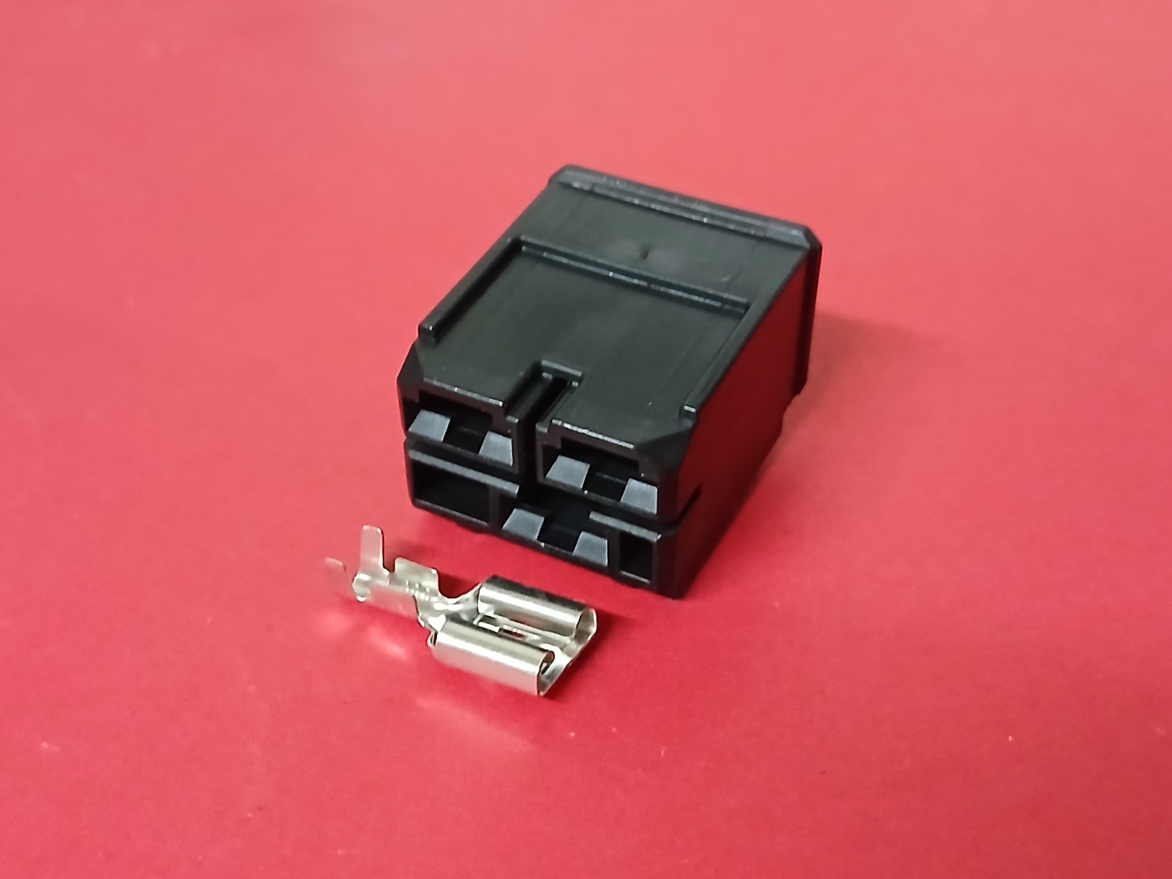 3 พิน ดำ 7.8 มม. มัดไฟ Honda pcx 160