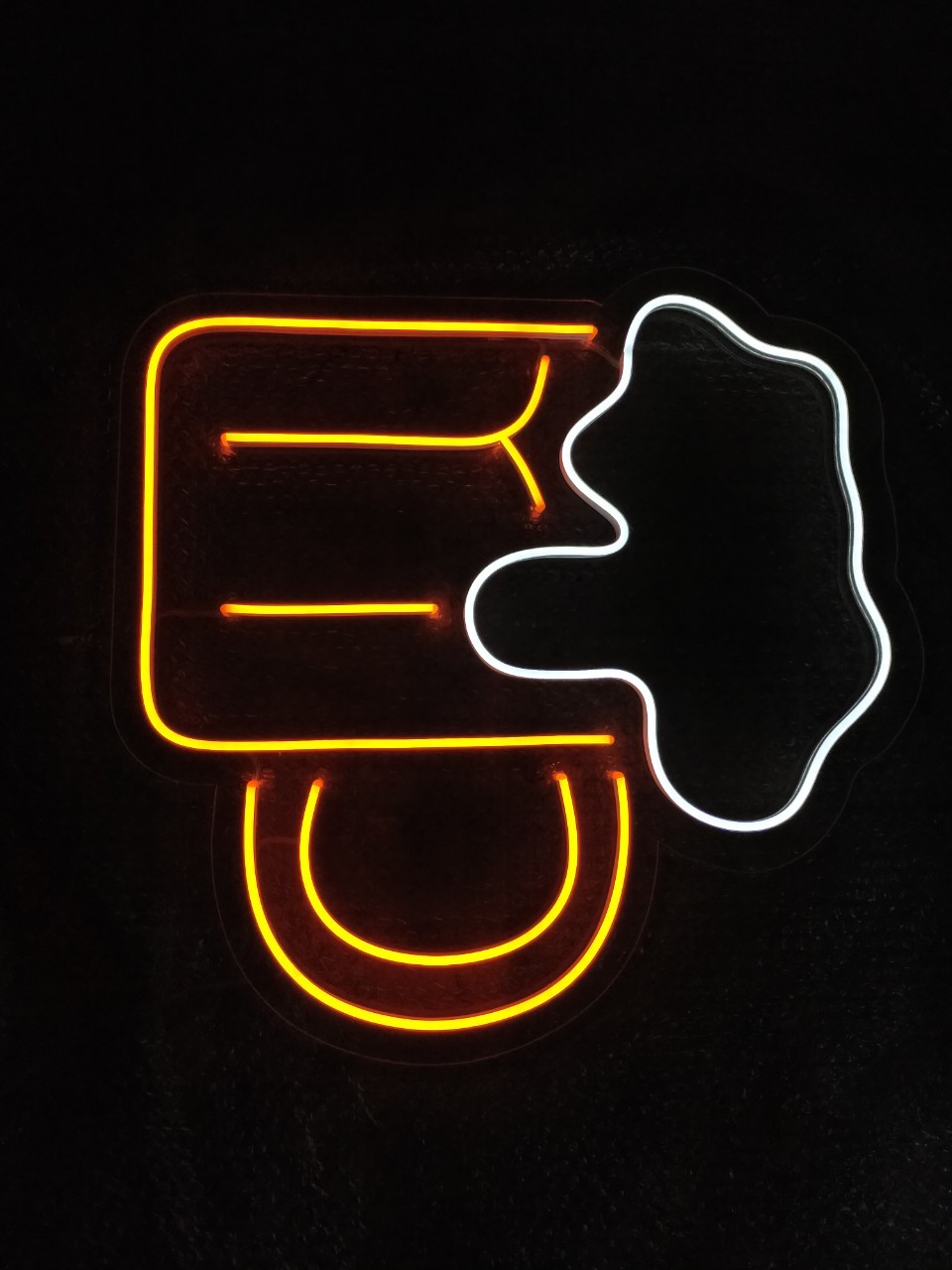 ไฟนีออน เฟค