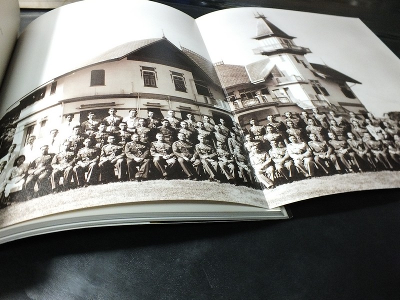 ชีวิตกับเหตุการณ์ของ จอมพลผิน ชุณหะวัณ โดย ดร.วรพัฒน์ อรรถยุกติ ปี 2552
