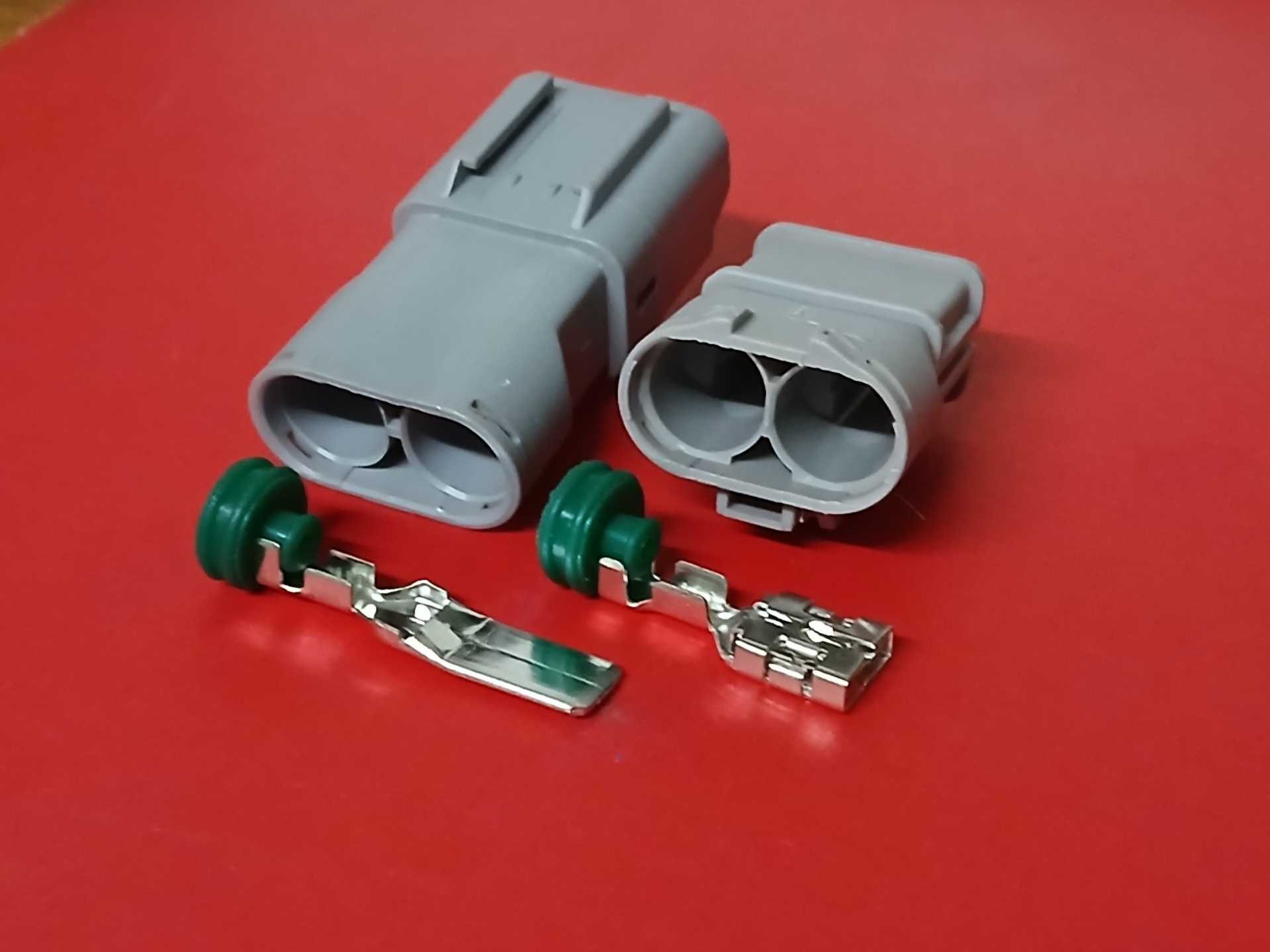 2 พิน เทา 9.5 มม. #4220