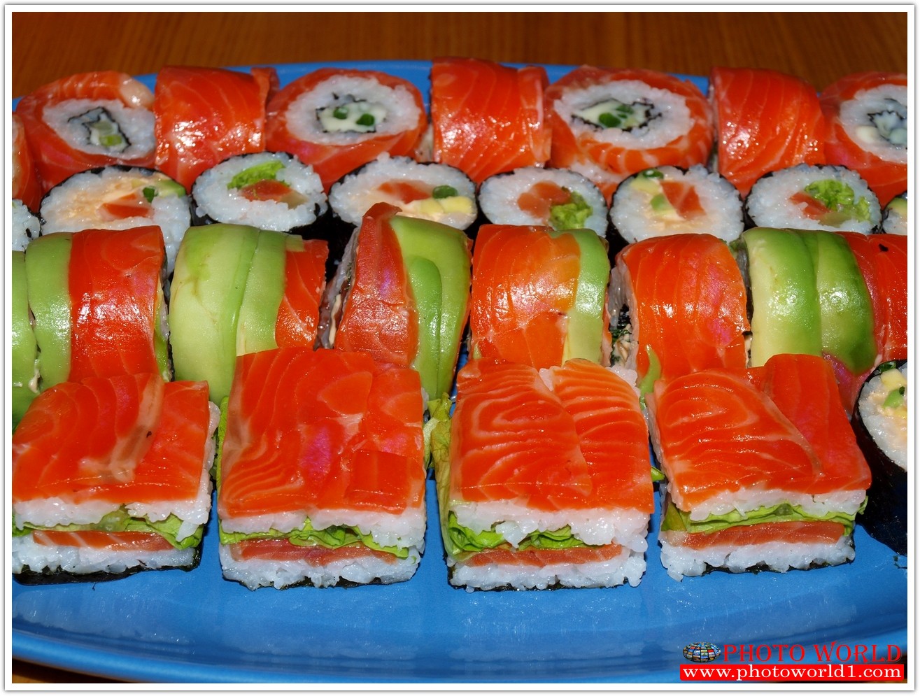 วอลเปเปอร์รูปภาพติดผนังสั่งทำ มีภาพให้เลือกกว่า 50,000 ภาพ ออกแบบกราฟฟิค หรือ รูปภาพตามที่ท่านกำหนด ในสไตล์ท่านเอง "custom made"