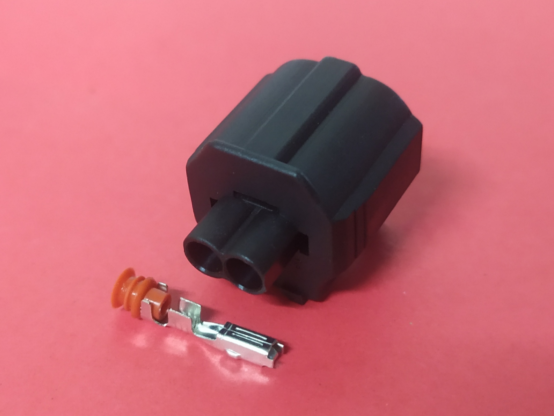 2 พิน ดำ/เหลือง Temp (ร่องเยื้อง) #178392-6