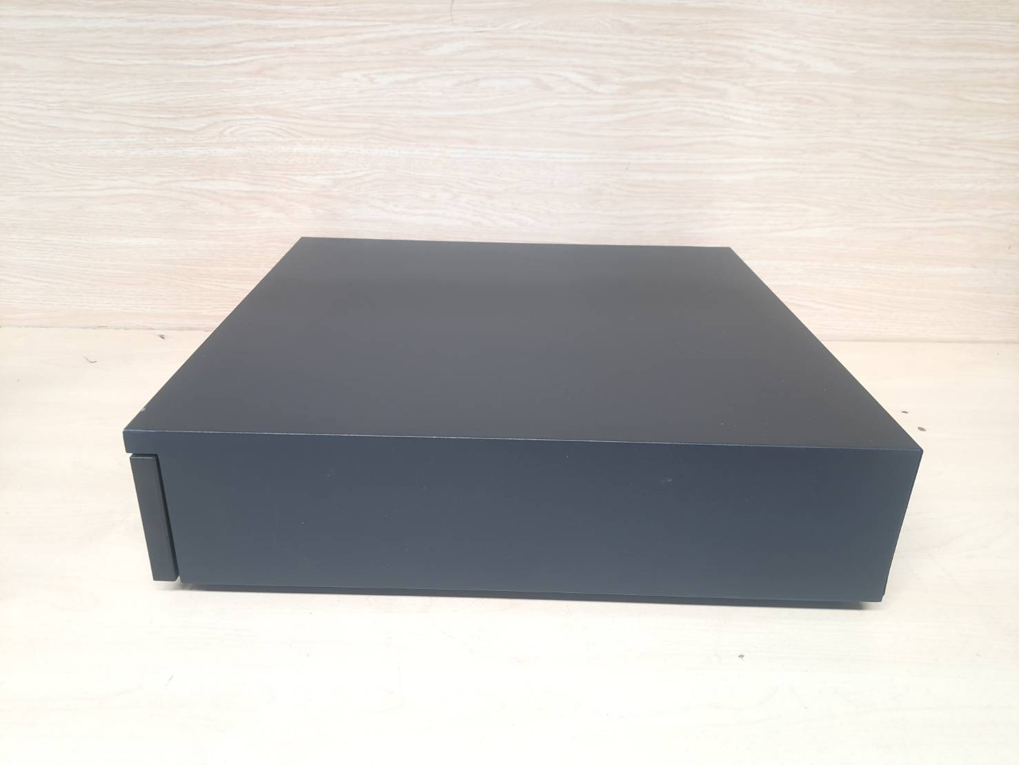 Electronic Cash Drawer ECD-420X ช่องเก็บธนบัตร 5 ช่อง ช่องเก็บเหรียญ 8 ช่อง ( 50X20X52.)มือสอง