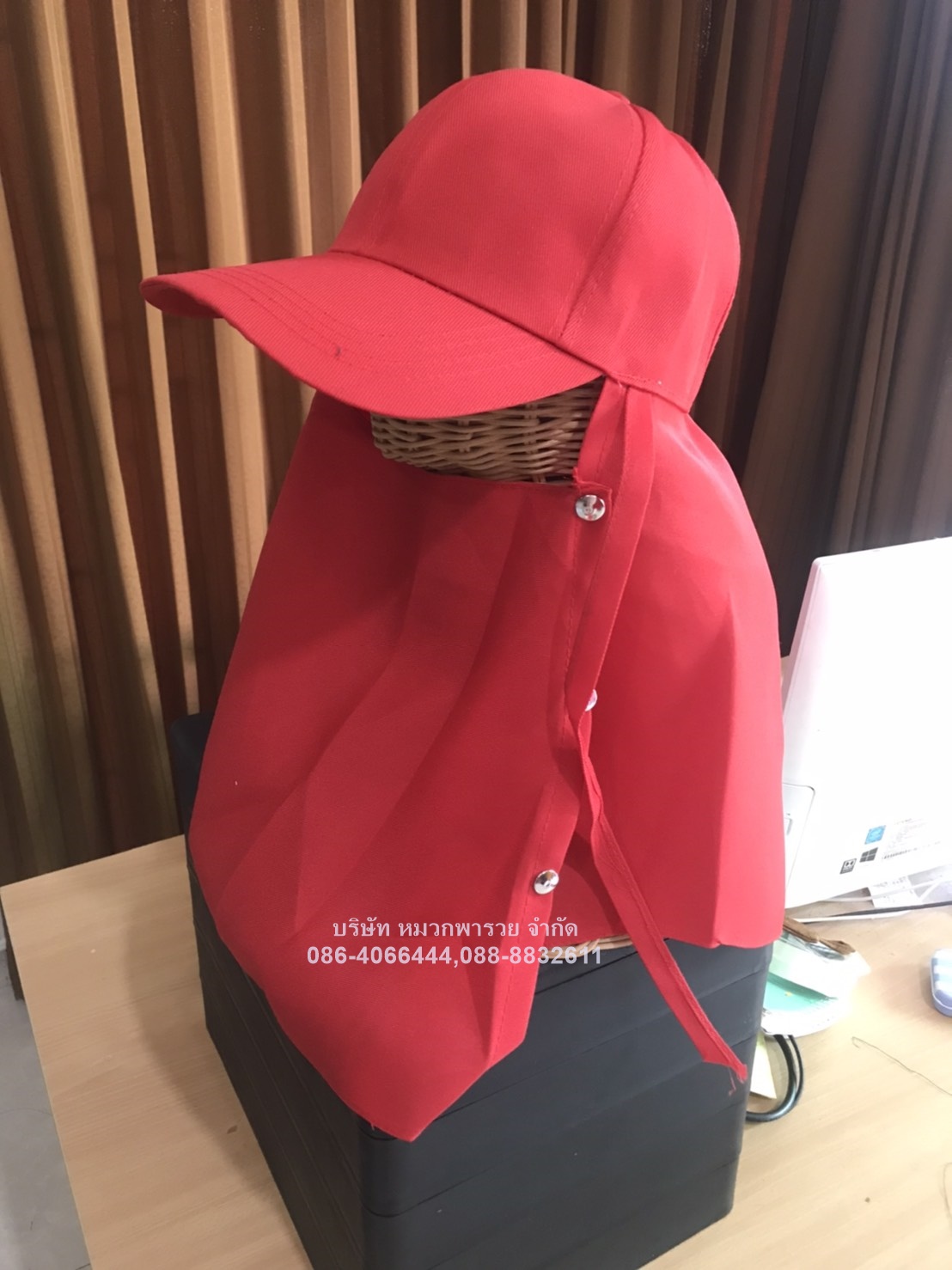 หมวกแก๊ปคลุมหน้า ขั้นต่ำ 100 ใบ