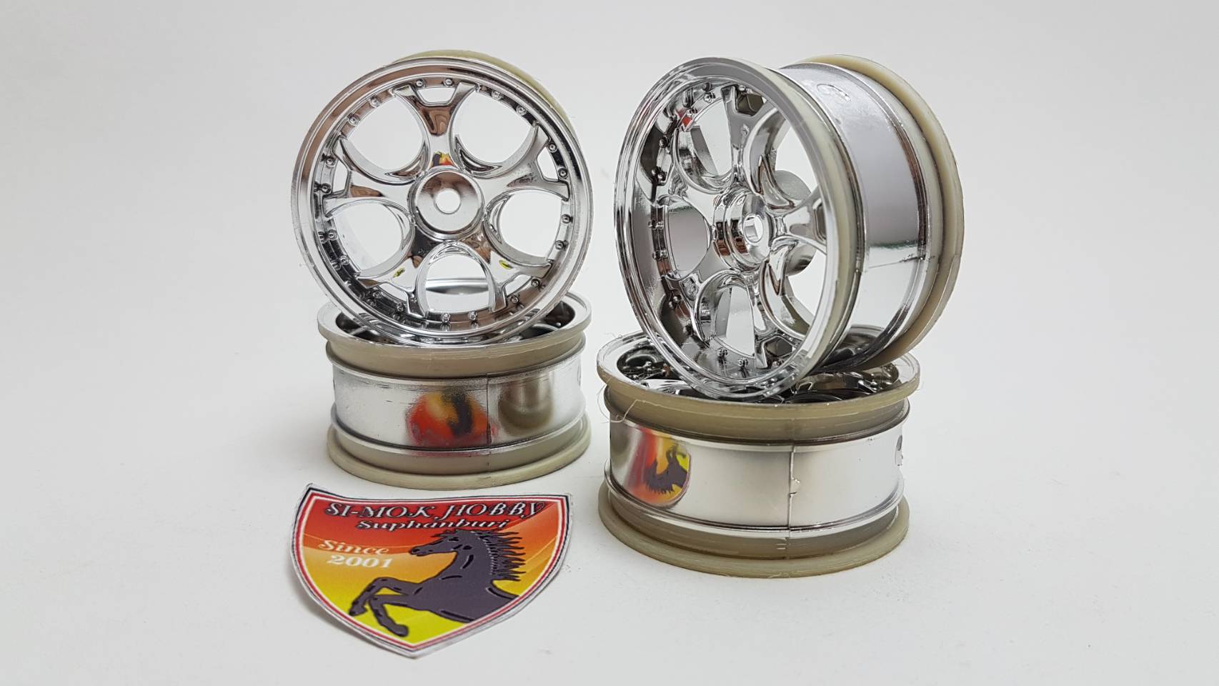 26mm 5W Wheel Chrome Silver (4mm Offset)(4pcs)