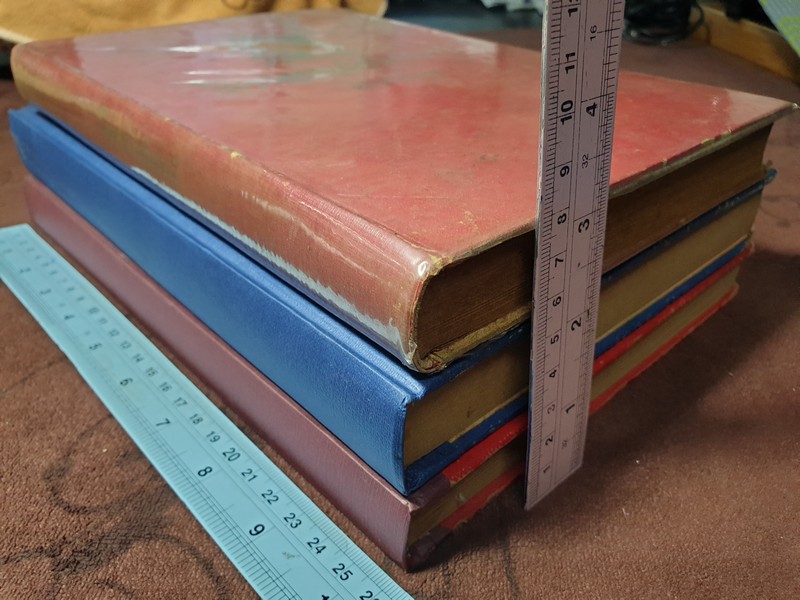 โหราศาสตร์ปริทรรศน์ มี ฉบับมาตรฐาน ครหวินิจฉัย ลัคนาวินิจฉัย โดย อ.เทพย์ สาริกบุตร ปกแข็ง 3 เล่ม (สอบถาม)