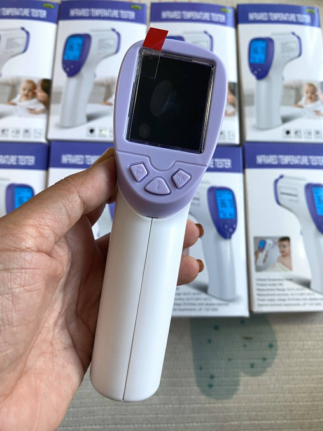 เครื่องวัดอุณหภูมิ Infrared thermometer รุ่น F06