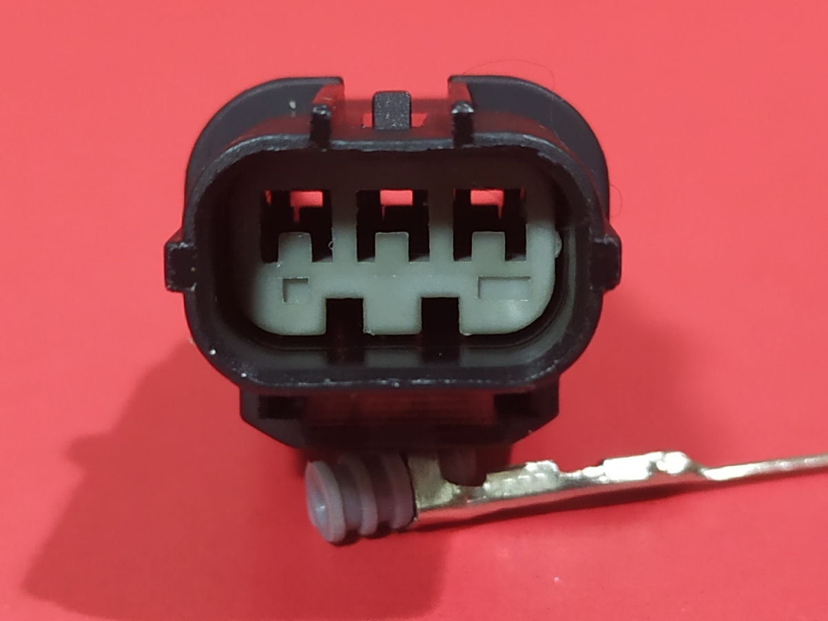 3 พิน ดำ/เทา (บ่ากลาง) #4739