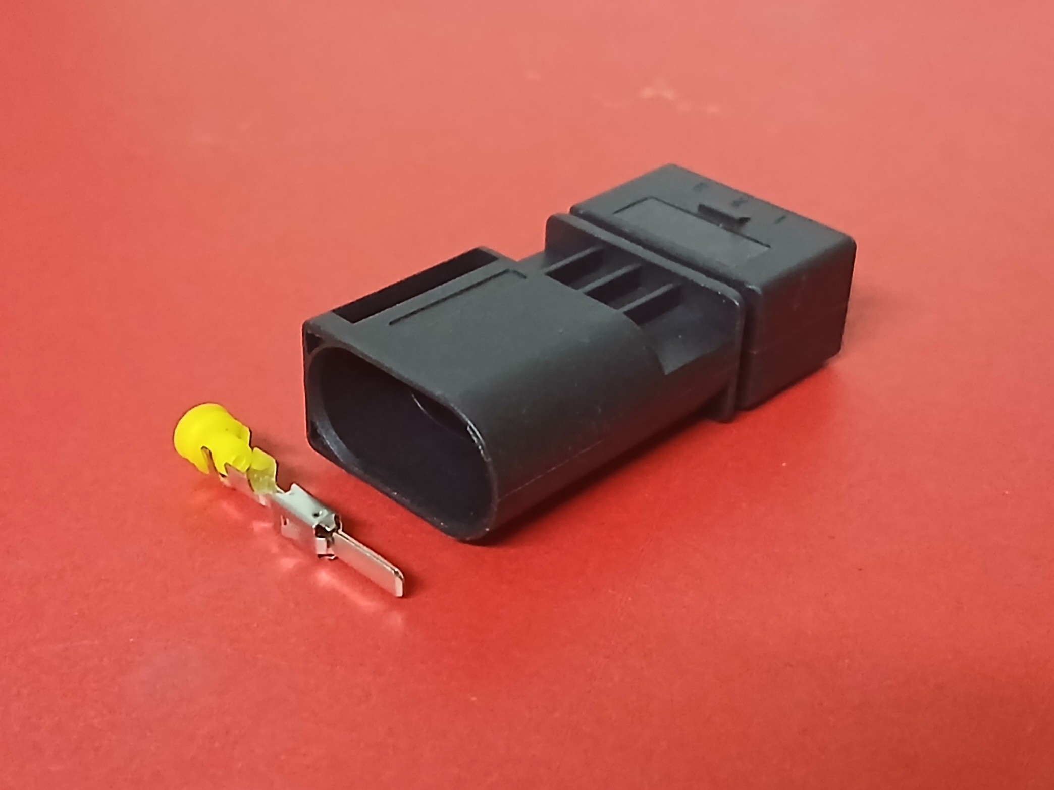 3 พิน Senser 2.8 มม Ford Mazda