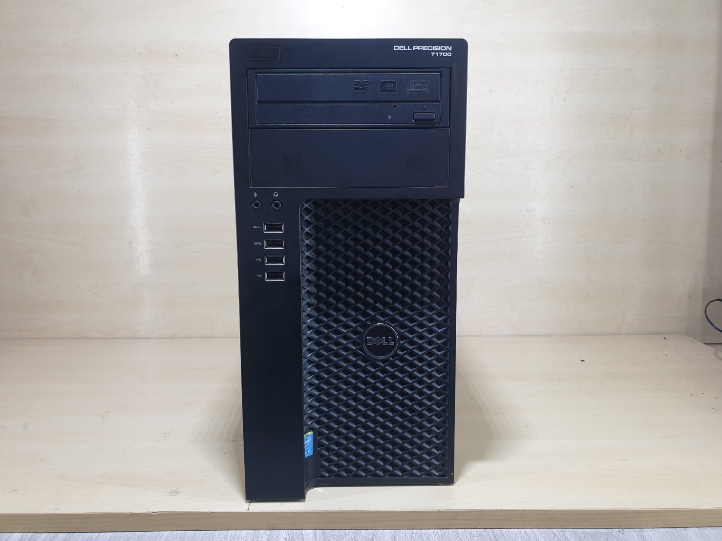 dell t1700 workstation มือสอง