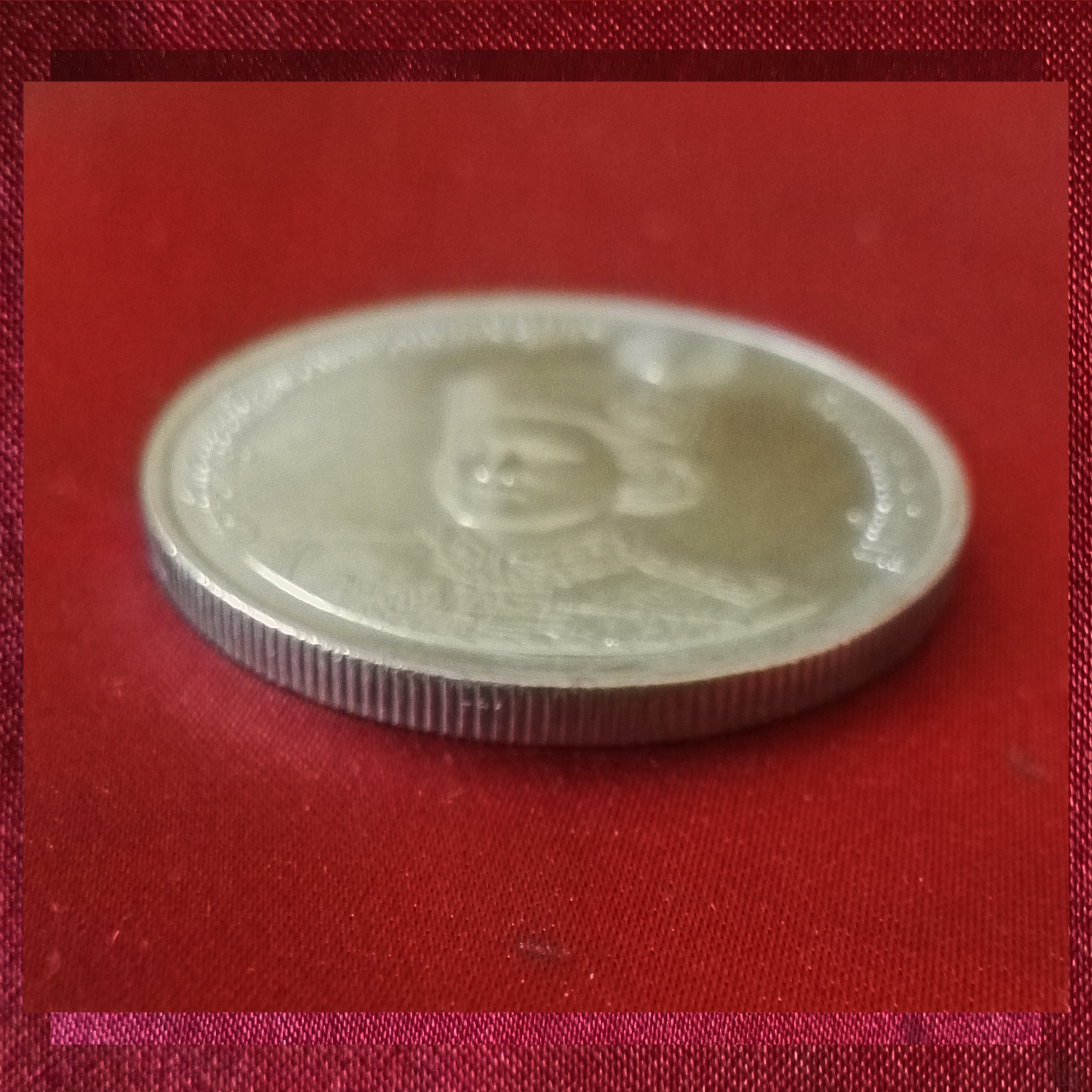 เหรียญ10บาท 36พรรษาพระเทพฯ