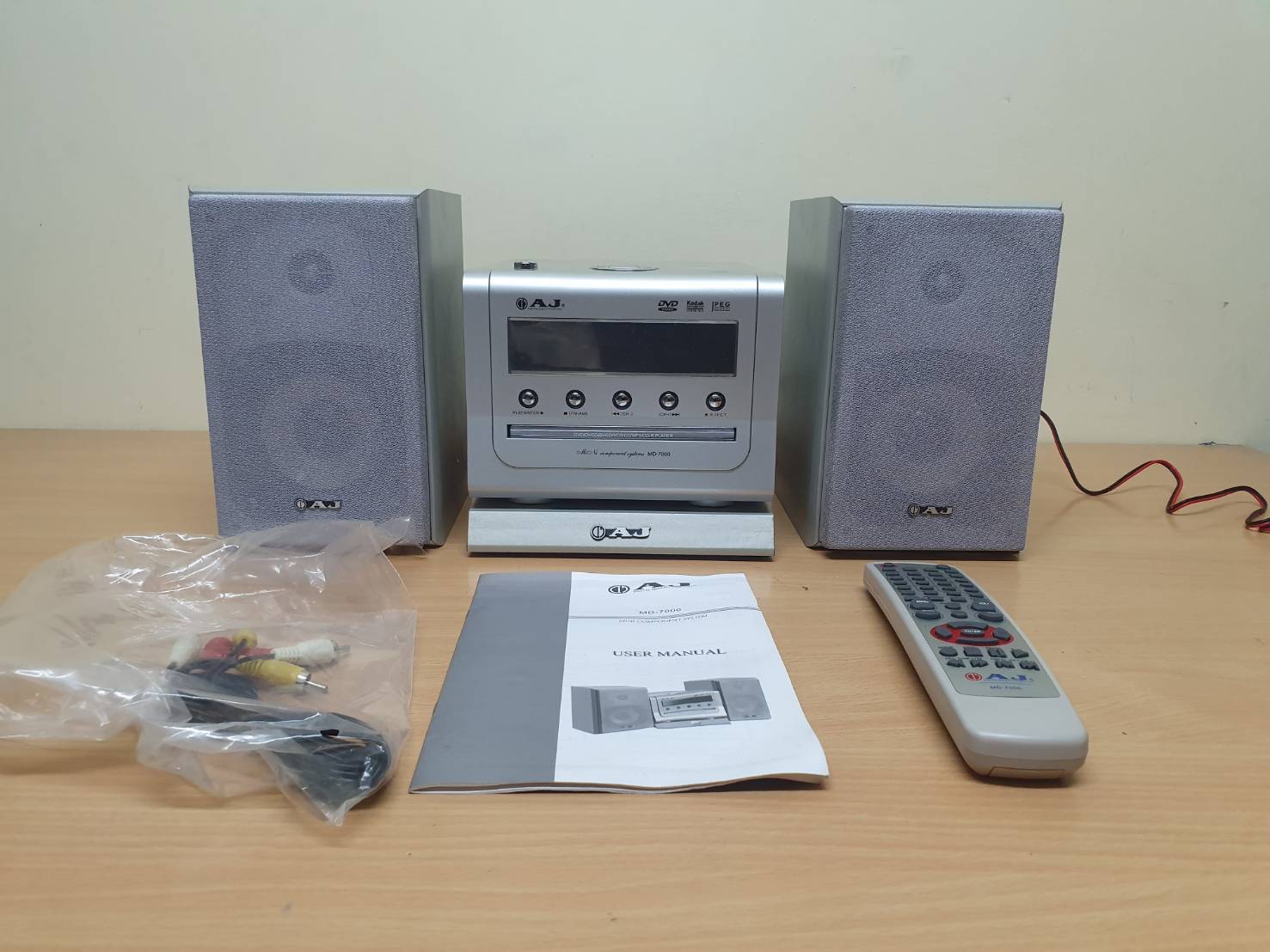 AJ MD-7000