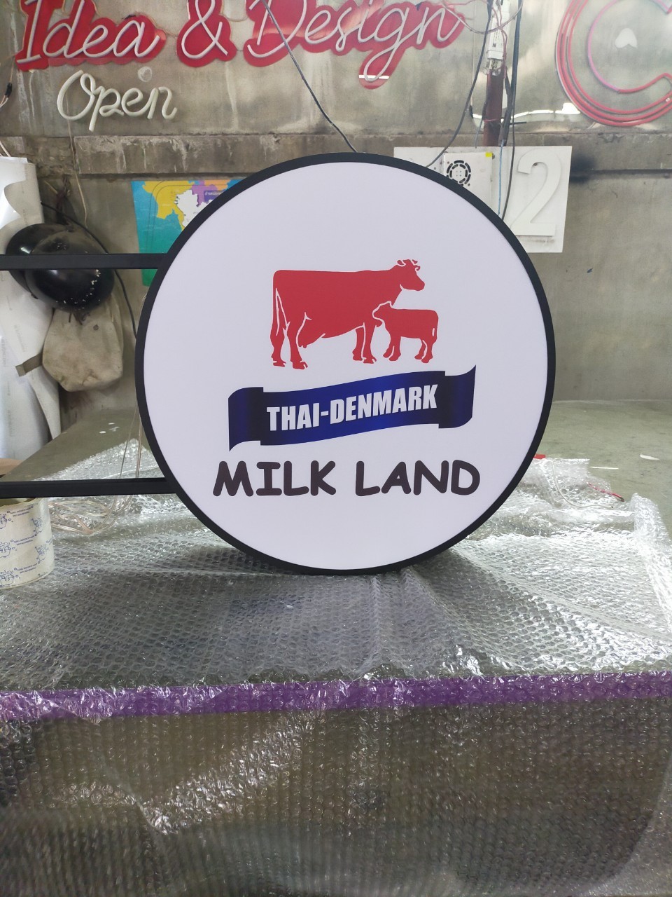 งานป้ายกล่องไฟ